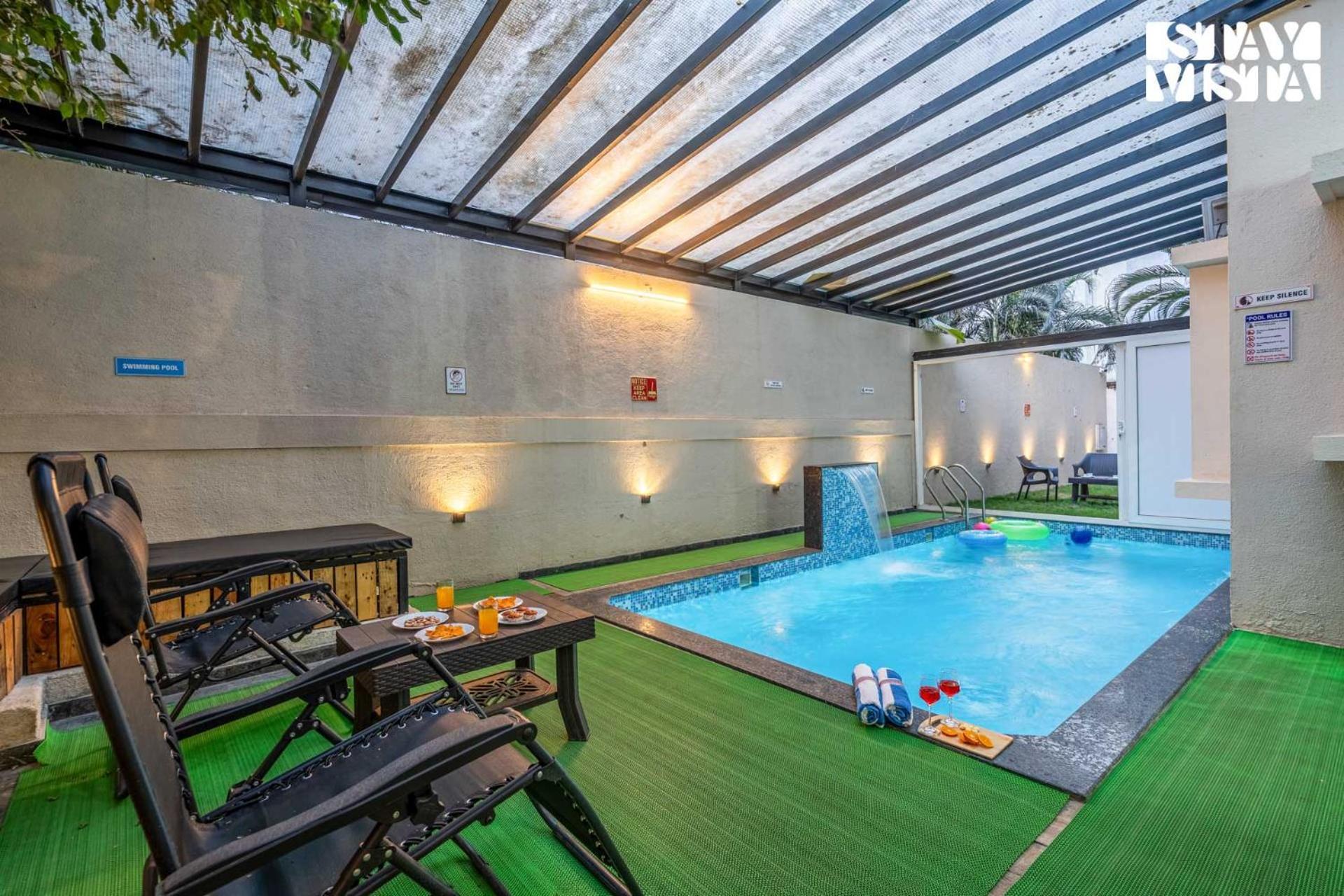 Serenity Meadows With Pool By Veo - Part Of Stayvista Nashik Esterno foto