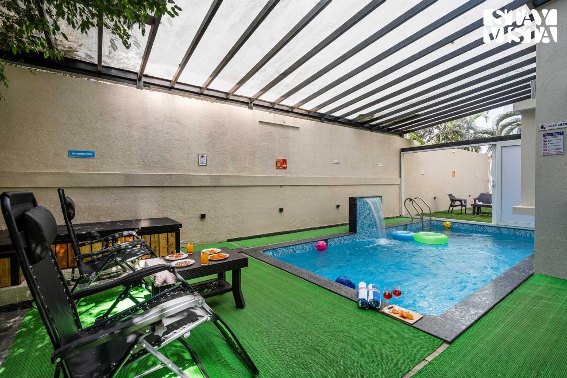 Serenity Meadows With Pool By Veo - Part Of Stayvista Nashik Esterno foto
